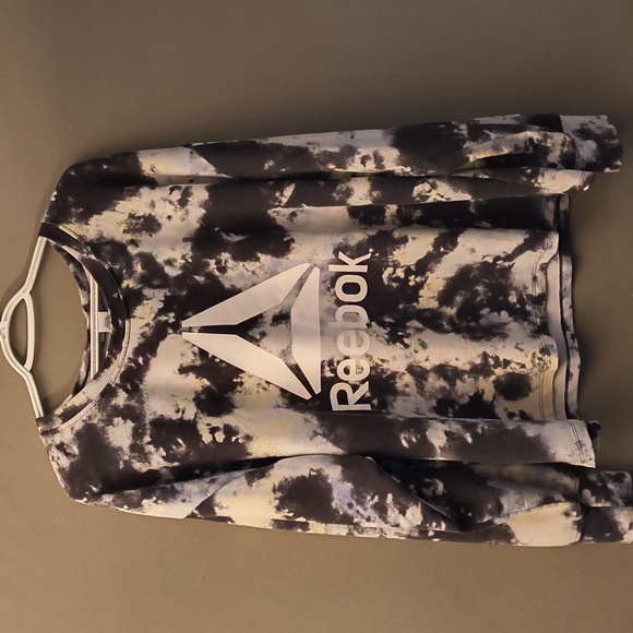 Reebok Tops - Reebok Monochrome Tie-Dye Long sleeve Sweatshirt Women's XXL
